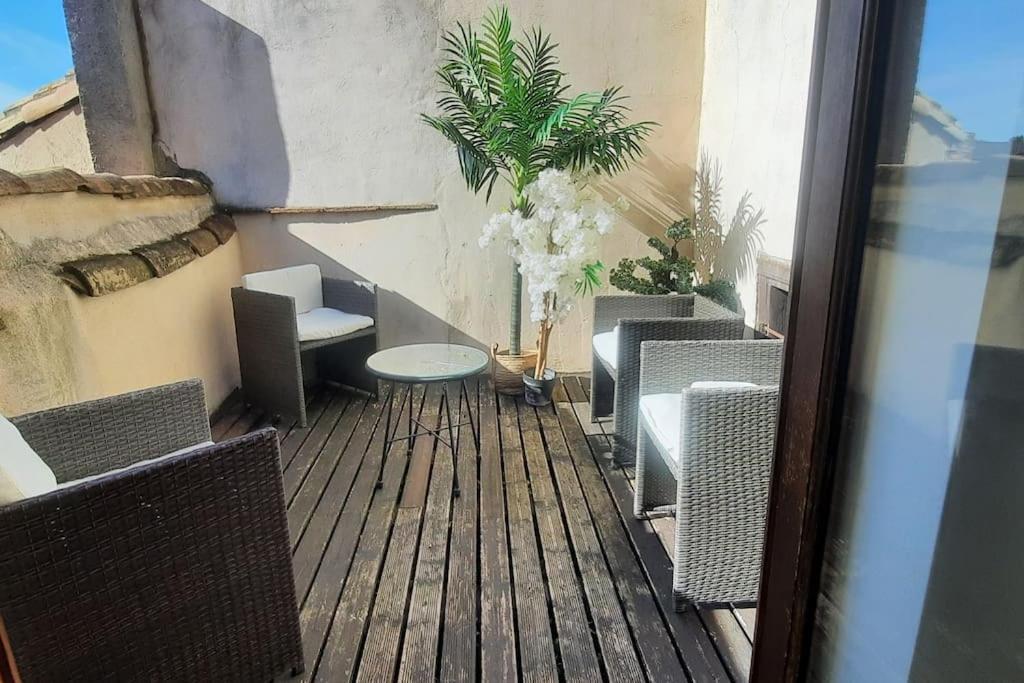 Emplacement N°1+terrasse Vue+cite+trivalle+clim *